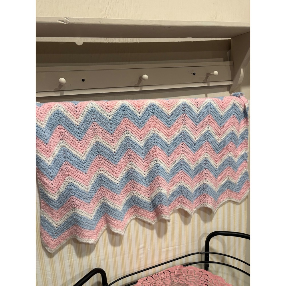 Vintage Handmade Crochet Baby Blanket Pink Blue White Chevron Ripple 32x44